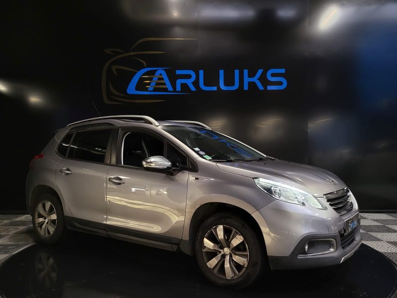 PEUGEOT 2008 1.2 PURE TECH 82cv STYLE / AIDE PARKING ARRIERE / BLUETOOTH / GPS