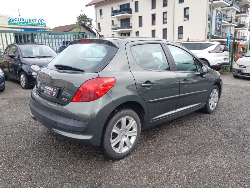 PEUGEOT 207 1.4i 75CV TRENDY