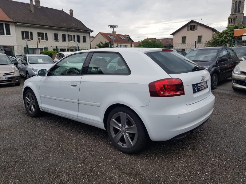 AUDI A3 1.4 TFSi 125CV AMBITION