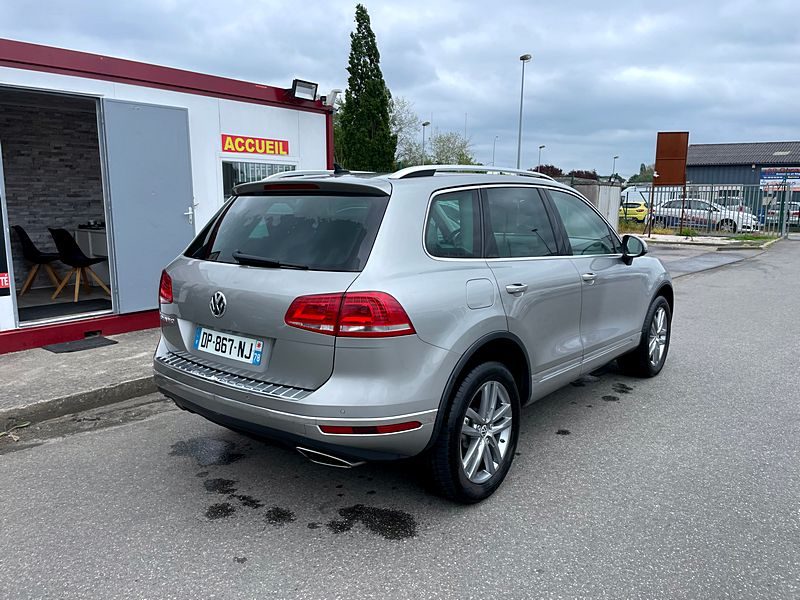 VOLKSWAGEN TOUAREG 2015