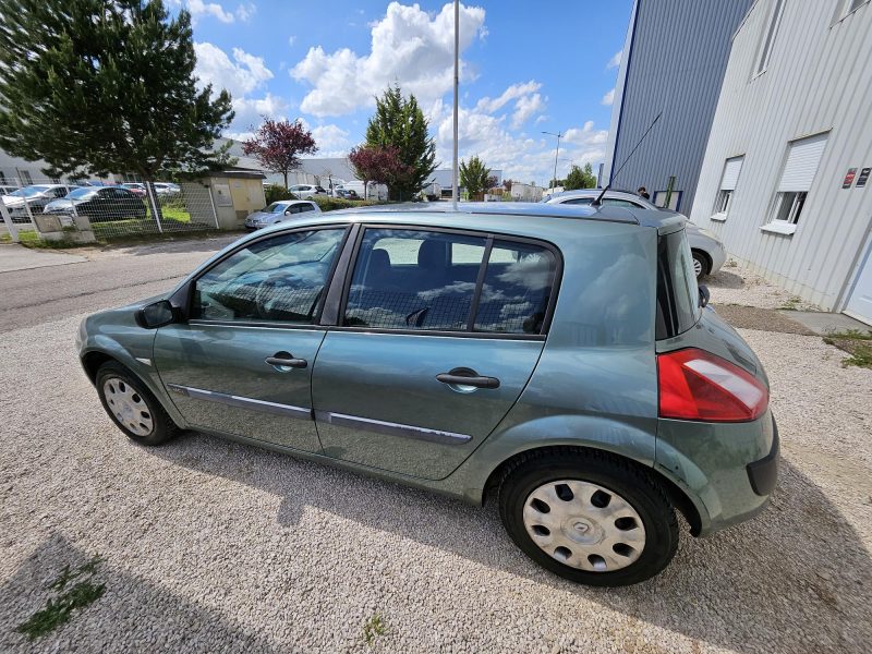 RENAULT MEGANE II 2004