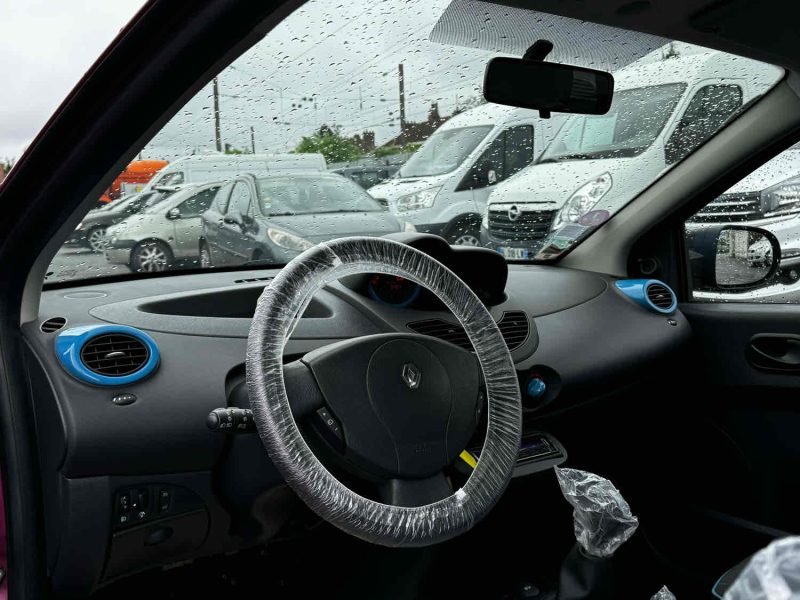 RENAULT TWINGO II 2011