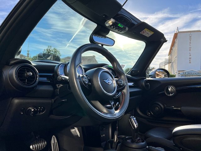 Mini John Cooper Works Cabriolet 231 ch BVA8 Edition Premium Plus (CarPlay, caméra, bluetooth)