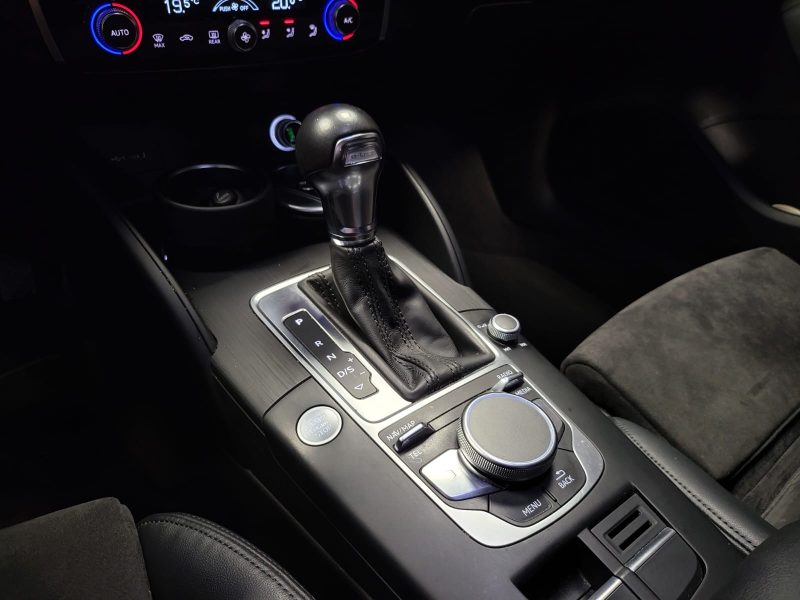 AUDI A3 Sportback 1.4 TFSI e-tron 204cv AMBITION LUXE /VIRTUAL COCKPIT+ATTELAGE+CAMERA/