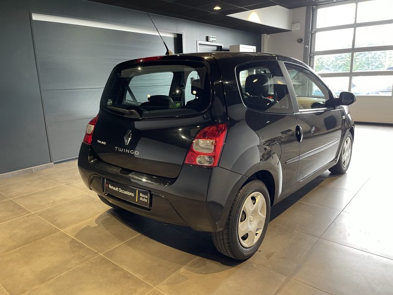 RENAULT TWINGO II 2009