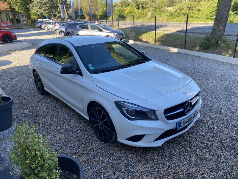 MERCEDES CLA Shooting Brake 2015