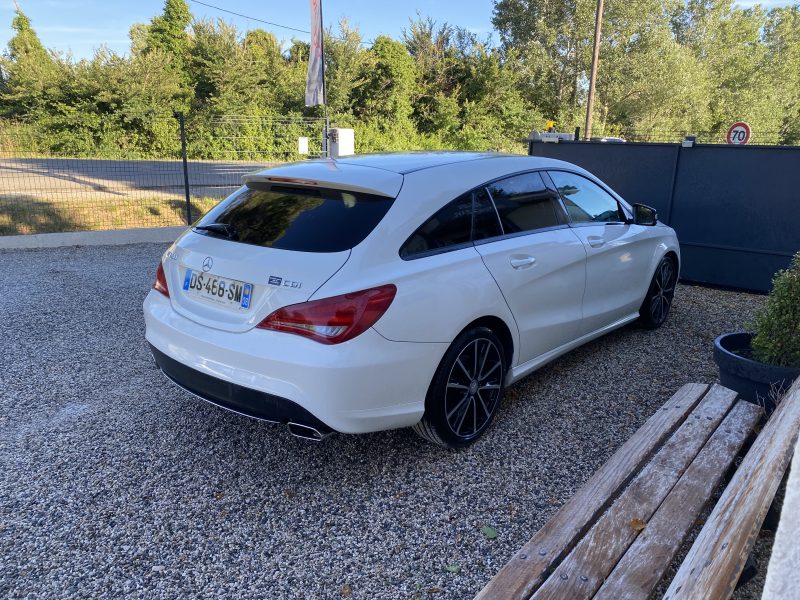 MERCEDES CLA Shooting Brake 2015