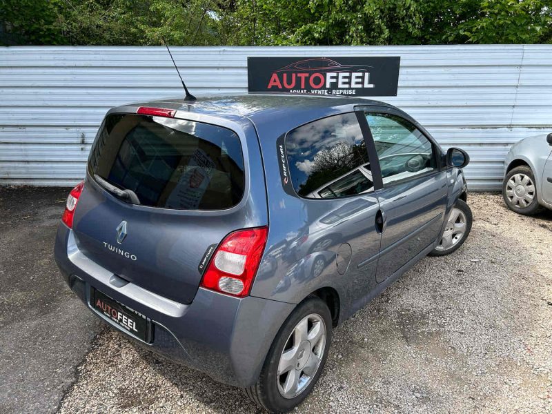 RENAULT  TWINGO 2009