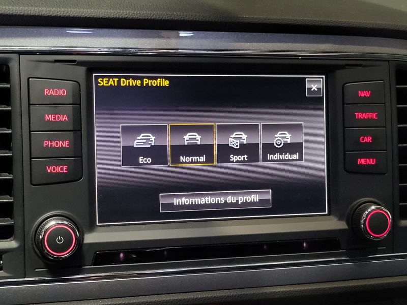 1.8 TSI 180 cv FR / TOIT OUVRANT / CARPLAY / SIEGES CHAUFFANT