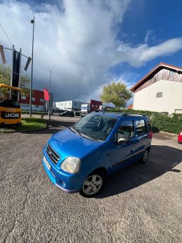 SUZUKI WAGON R+ Berline bicorps trois ou cinq portes 2005