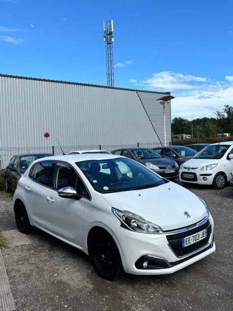 PEUGEOT 208 ALLURE 2016