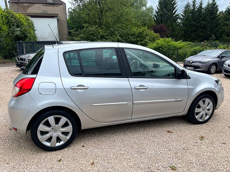 RENAULT CLIO III 2010