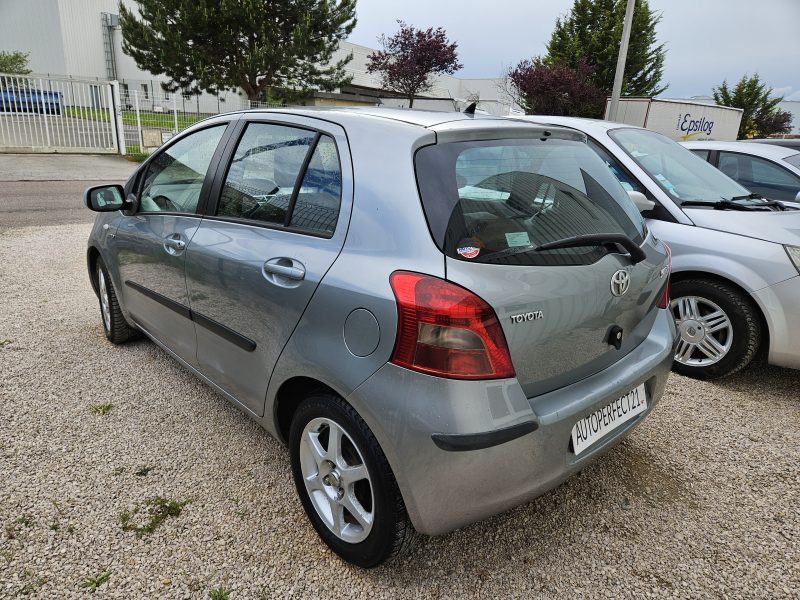 TOYOTA YARIS 2006