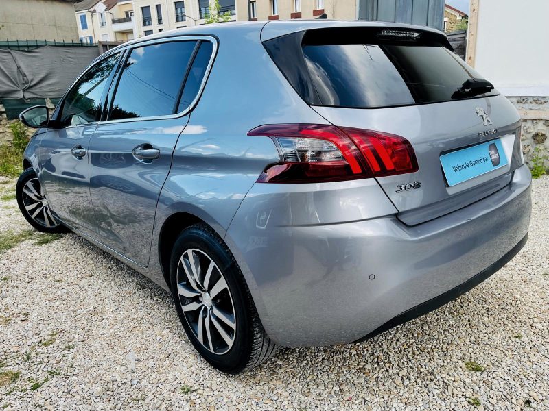 PEUGEOT 308 2018