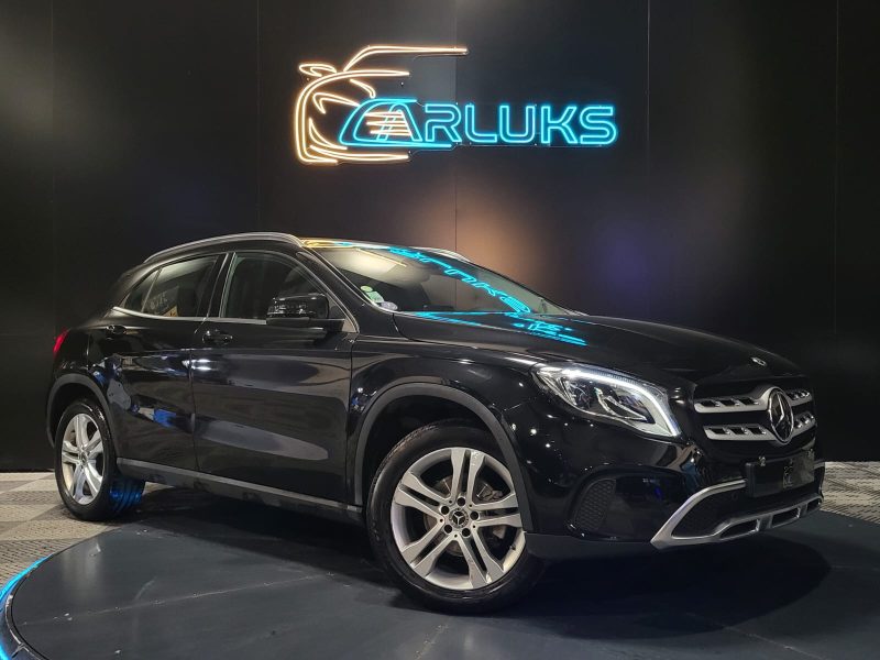 MERCEDES-BENZ GLA 180 122cv Sensation 7G-DCT