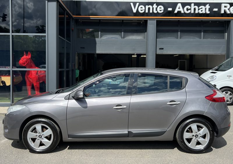 RENAULT MEGANE 3 III 1.4 TCE 130 Cv BLUETOOTH ATTELAGE 5 PORTES CRIT AIR 1 - GARANTIE 1 AN 