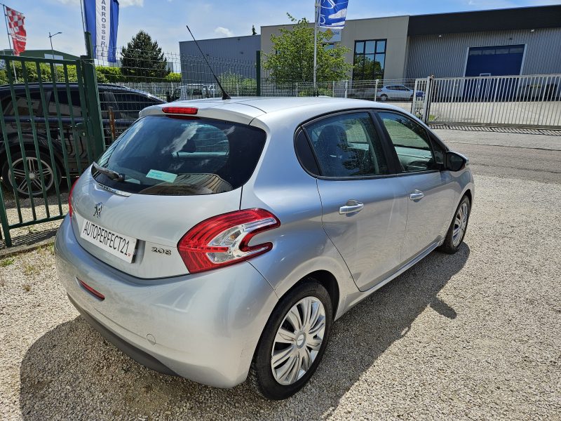 PEUGEOT 208 I 2013