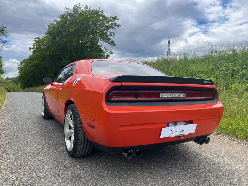 DODGE CHALLENGER SRT8 6.1