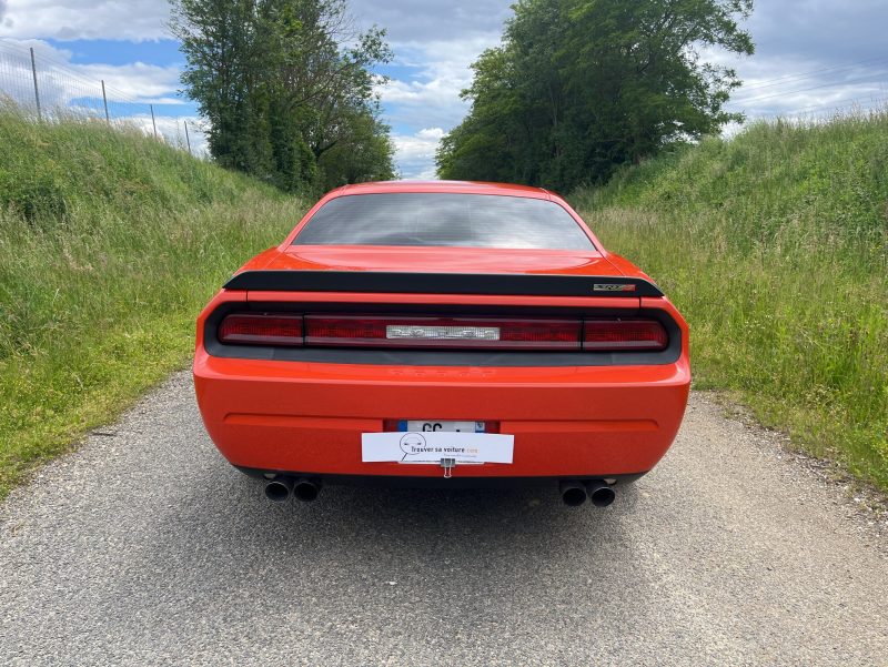 DODGE CHALLENGER SRT8 6.1