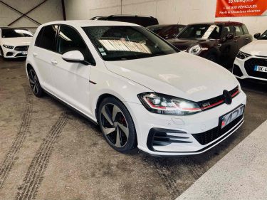 317€/mois Volkswagen Golf GTi 2,0L 230ch