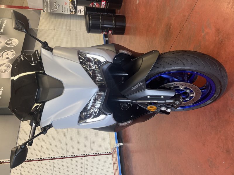 YAMAHA T-MAX 560 2020 GRIS BLEU