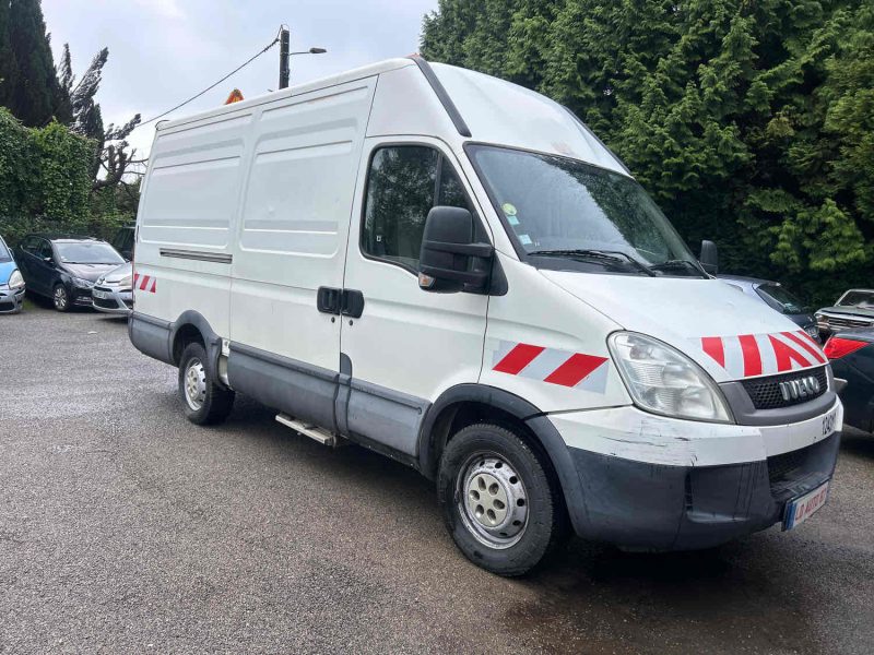 IVECO DAILY V Fourgon 2011