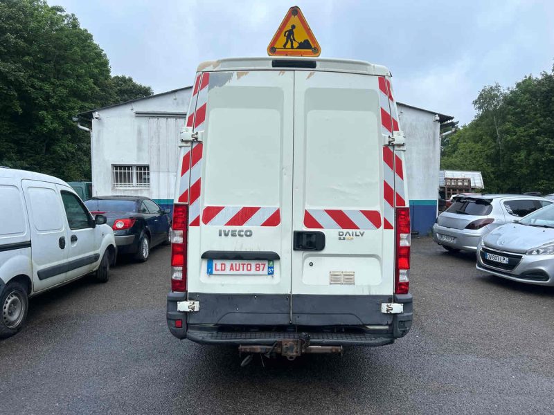 IVECO DAILY V Fourgon 2011