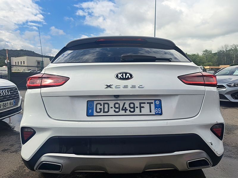 KIA XCEED 2021