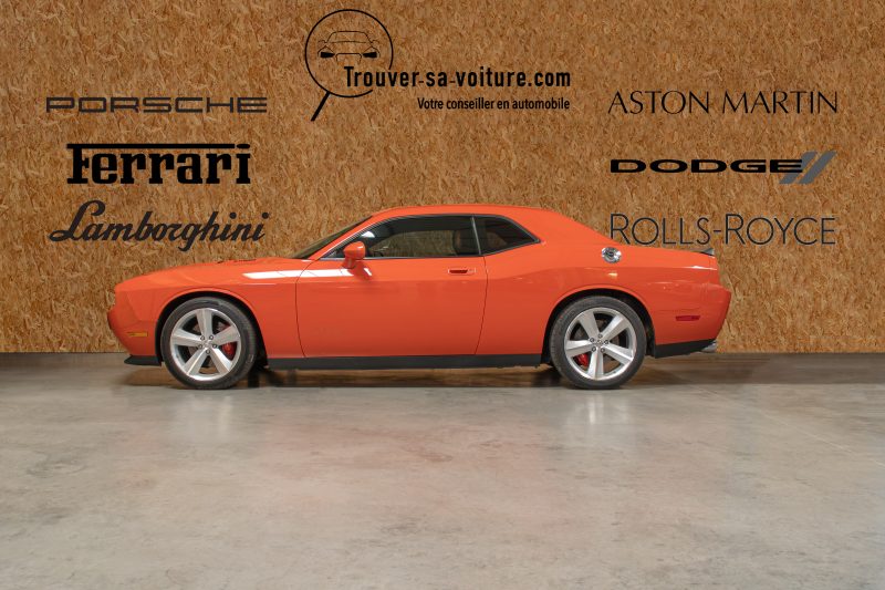 DODGE CHALLENGER SRT V8 6.1 L 425 ch