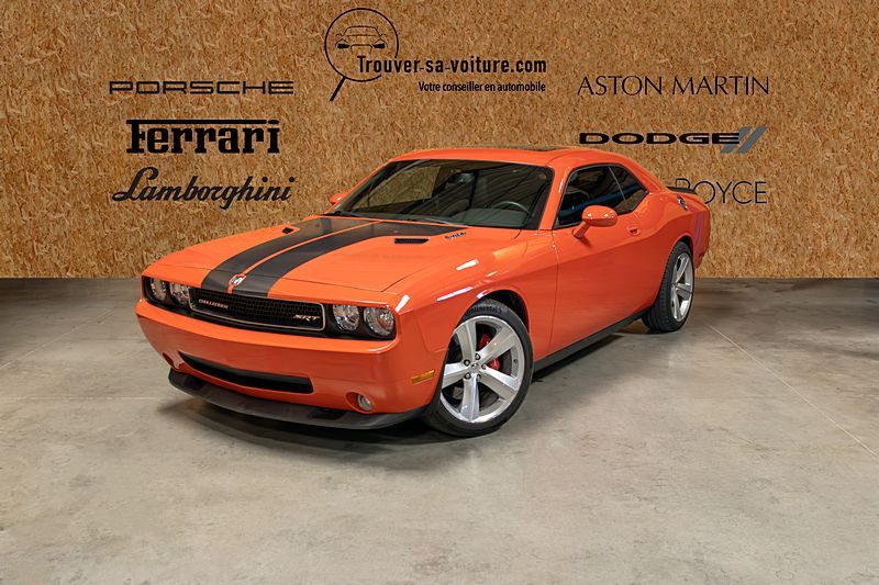 DODGE CHALLENGER SRT V8 6.1 L 425 ch