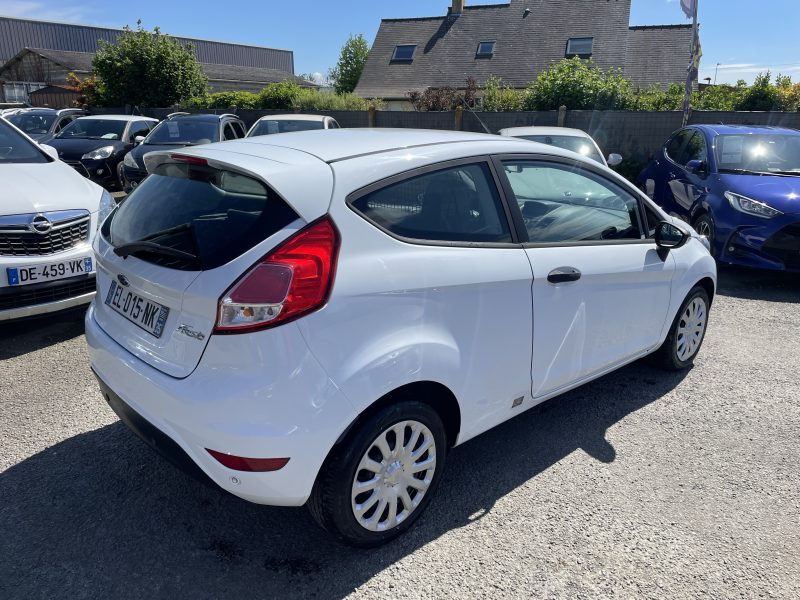 FORD FIESTA IV 1.4 TDCI 75CH " TVA RECUPERABLE"
