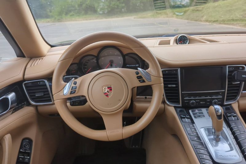 PORSCHE PANAMERA 4S 4.8L V8 400ch