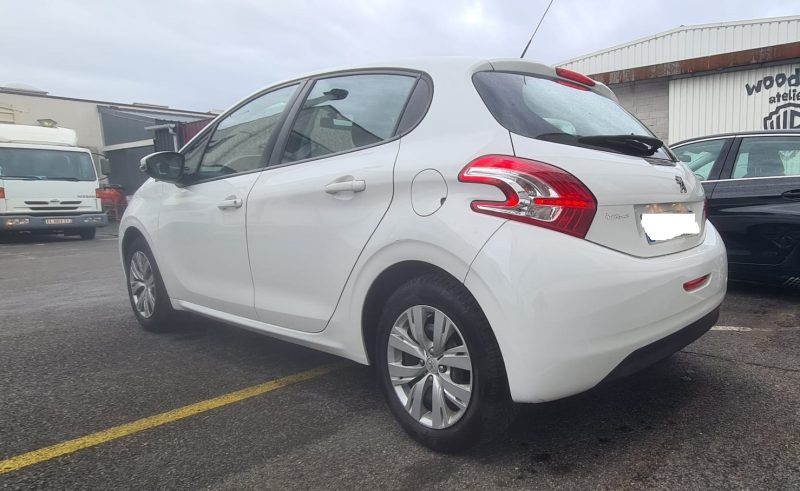 PEUGEOT 208 I 2014