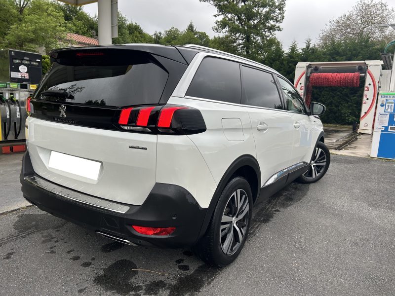 PEUGEOT 5008 II 2020