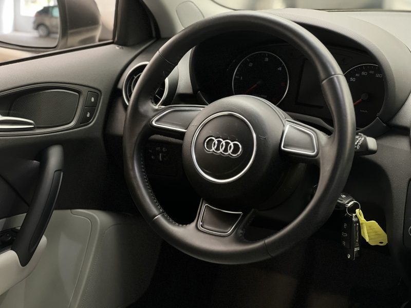 AUDI A1 1.6 TDI 90CH S-TRONIC PROBLEME BOITE