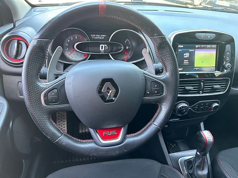 RENAULT CLIO 2018 1.6 TURBO 220 RS TROPHY EDC