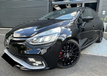 RENAULT CLIO 2018 1.6 TURBO 220 RS TROPHY EDC