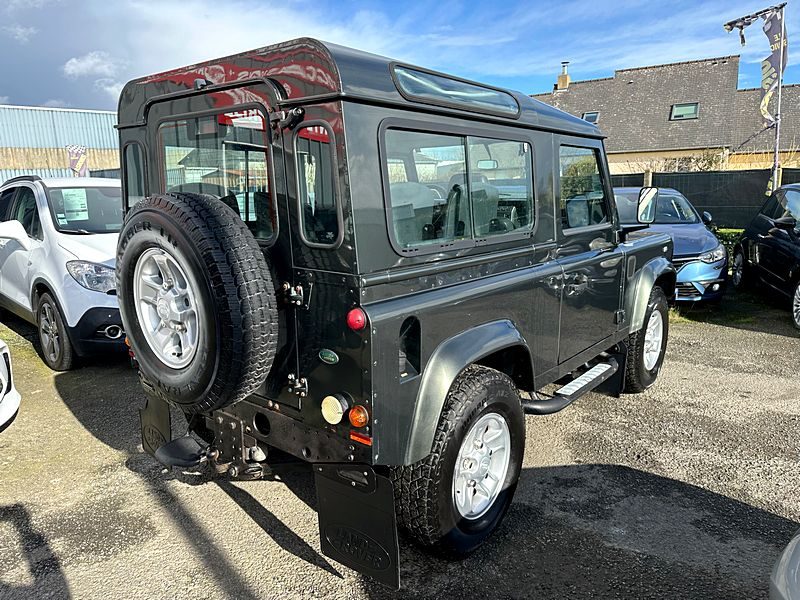 Land rover defender 2.5td "6 places" 122ch e
