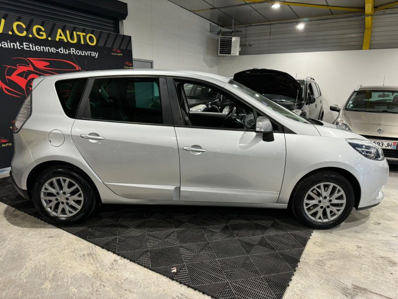 RENAULT SCENIC III 2013