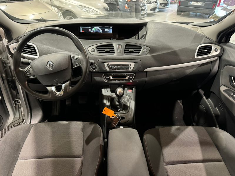 RENAULT SCENIC III 2013