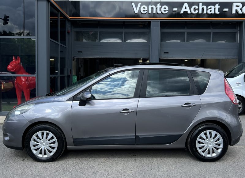 RENAULT SCENIC III 1.9 DCI 130 Cv TOIT OUVRANT GPS TOMTOM BLUETOOTH 96 200 Kms - GARANTIE 1 AN