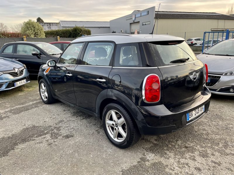 MINI MINI COUNTRYMAN 112ch 2011