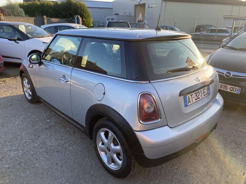 MINI COOPER ONE 1.4i 95CH