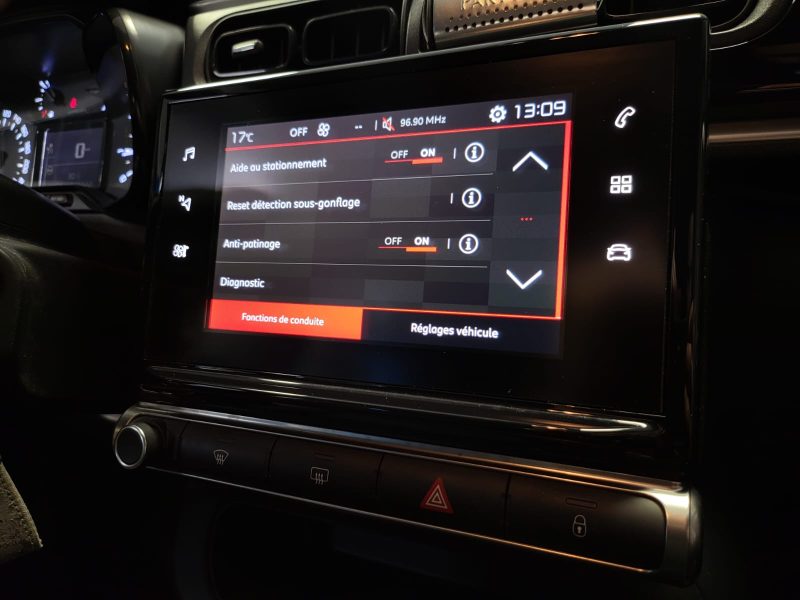 CITROEN C3 1.2 PURETECH 82cv BVM5 GRAPHIC / PREMIERE MAIN / SUIVI COMPLET CITROEN / CARPLAY / CLIM A