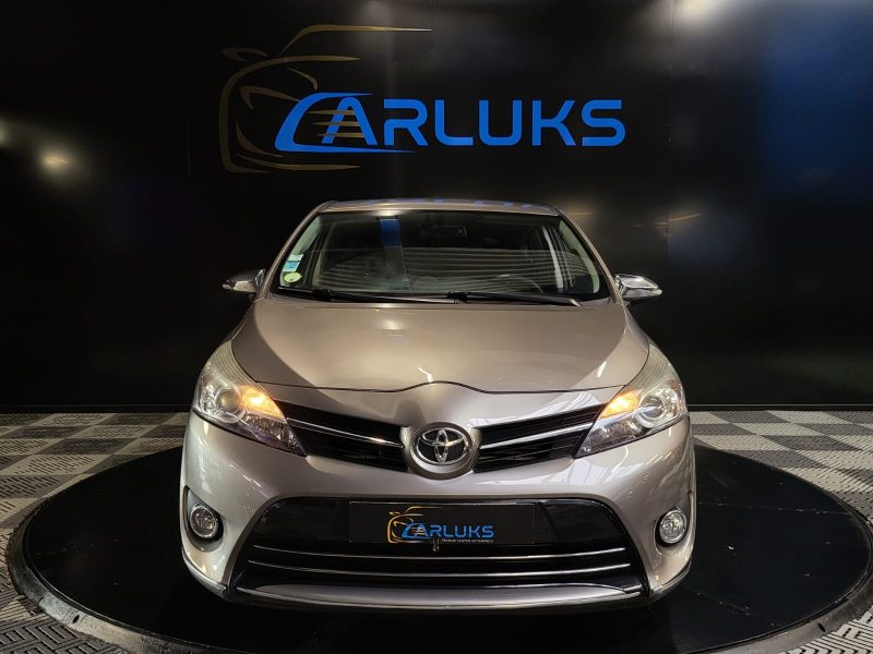 TOYOTA VERSO 1.6 D4-D 112cv BVM5 FEEL 7 PLACES / CAMERA / PROJECTEUR XENON / GPS / CLIM AUTO