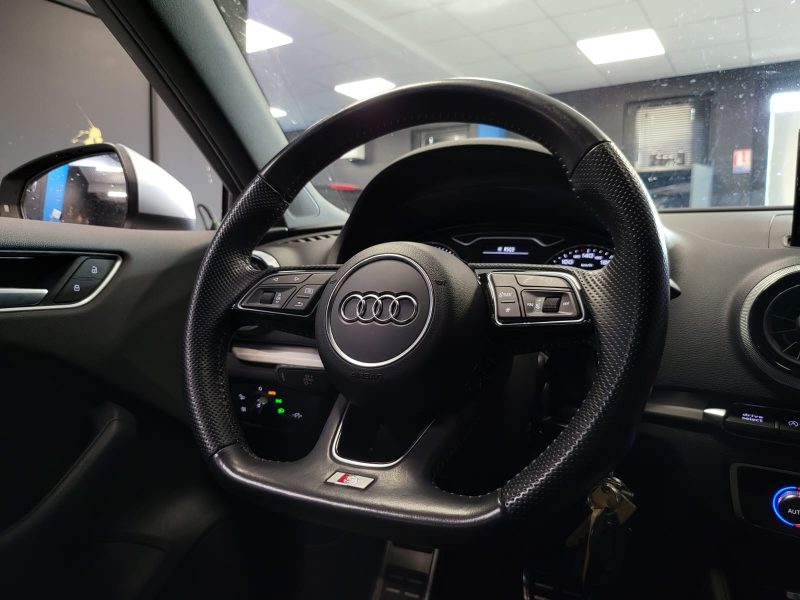 AUDI A3 Sportback 35 TFSI S-LINE 150cv BVA7 S-TRONIC APPLE CAPLAY / CAMERA DE RECUL / CLIGNOTANTS DY