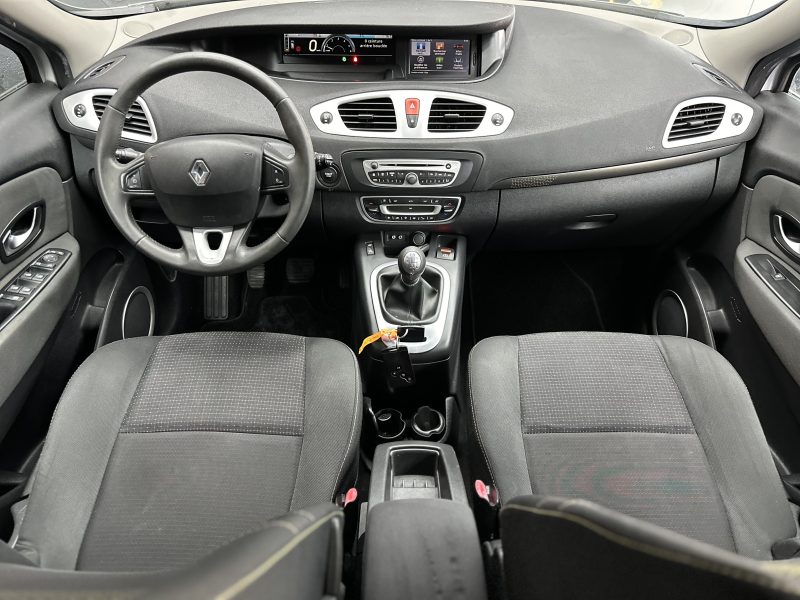 RENAULT SCENIC III 2010