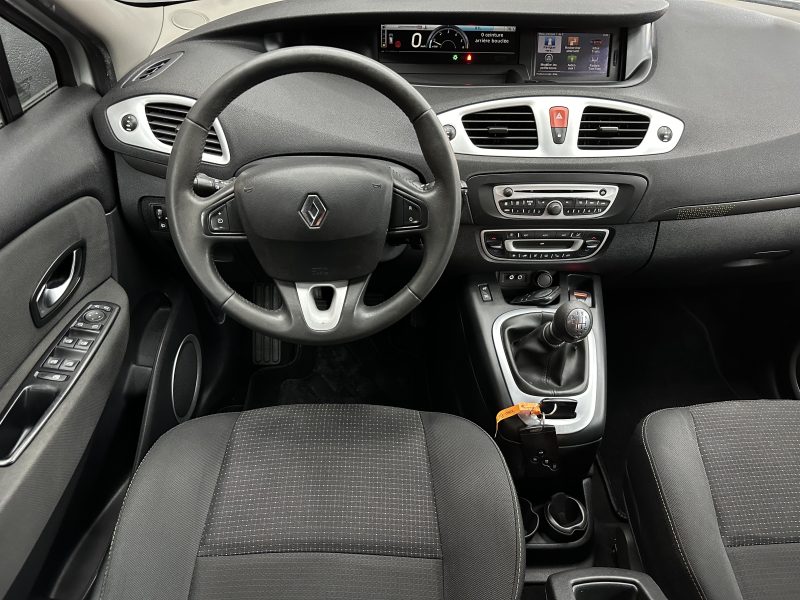 RENAULT SCENIC III 2010