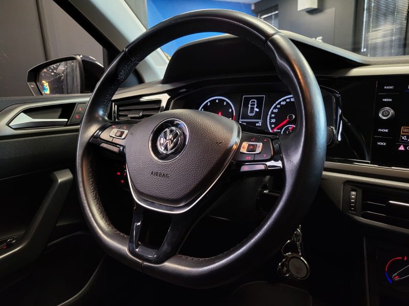 VOLKSWAGEN POLO VI 1.0 95cv CONFORTLINE APPLE CARPLAY / RADAR AR ET AV / SUIVI COMPLET VOLKSWAGEN 