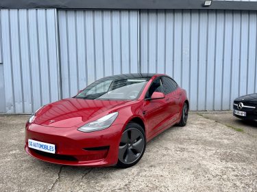 TESLA MODEL 3 2021